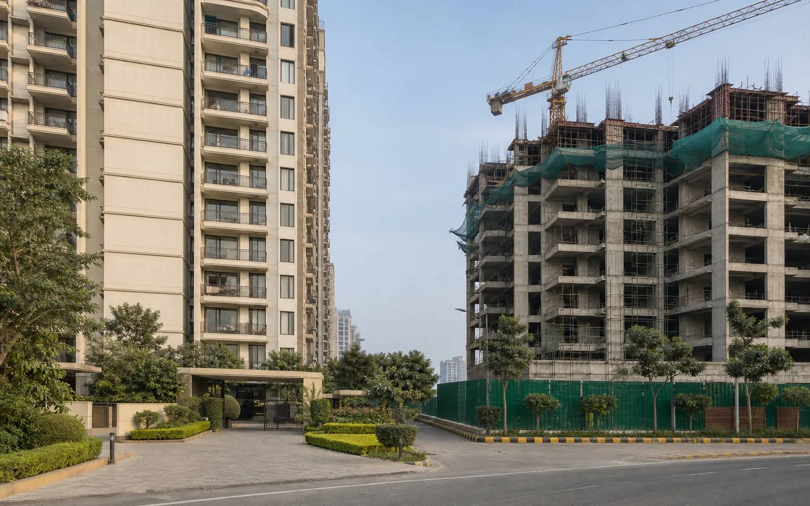 Ready-to-Move vs Under-Construction Property in Noida: Comparing 8 Factors, Not Price